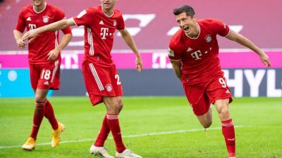 Dreimal Lewandowski: FC Bayern dominiert Frankfurt