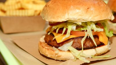McDonald’s will ab 2021 mehr vegetarische Gerichte anbieten und Online-Geschäft ausbauen