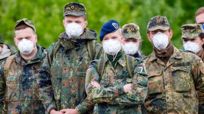 Kramp-Karrenbauer fordert deutliche Aufrüstung der Bundeswehr