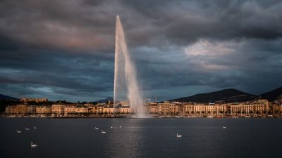 Wasserfontäne Jet d’Eau markiert Ende strikter Corona-Einschränkungen in Genf