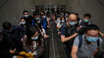 Chaos am Airport von Shanghai: Neue Corona-Infektionen führen zu Massentestungen