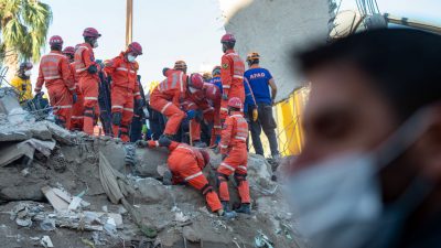 Drei Tage nach Erdbeben – Zwei Mädchen in der Türkei lebend geborgen
