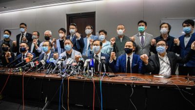 Hongkonger Parlament: Repressalien durch Peking – Opposition kündigt geschlossen ihren Rücktritt an