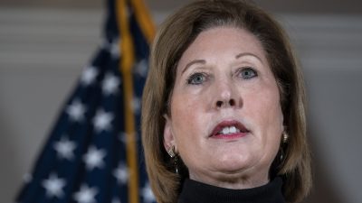 Sidney Powell reicht Klage in Georgia und Michigan wegen „massiven Wahlbetrugs“ ein