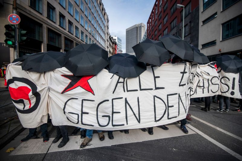 „Die herrschende Ordnung zerstören!“: Antifa startet Aufruf für „Angriffe auf den Staat“