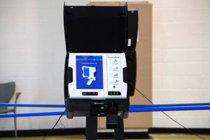 “47 USB-V-Karten verloren gegangen”: Wahlbeobachter aus Pennsylvania beschreibt Unregelmäßigkeiten