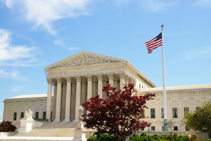 USA: Oberster Gerichtshof prüft mehrere Anklagen zu den Unregelmäßigkeiten der US-Wahl 2020
