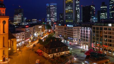 500 bis 800 Personen attackieren Polizei in Frankfurt – Polizeipräsident findet Gewalt gegen Beamte „unerträglich“