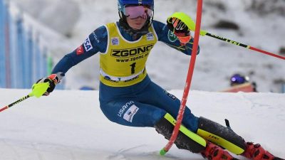Shiffrin Zweite bei Ski-Comeback – Sieg an Vlhova