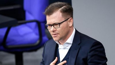Nach Grünen-Parteitag: SPD kritisiert „schwarz-grünen Kuschelkurs“