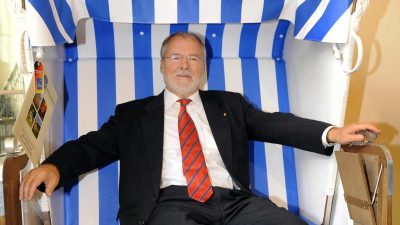 Mecklenburg-Vorpommerns Alt-Ministerpräsident Harald Ringstorff gestorben
