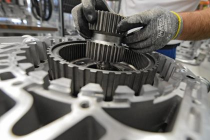 Autozulieferer ZF will bis zu 14.000 Stellen in Deutschland streichen