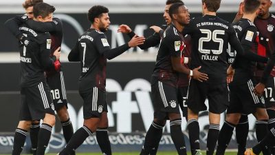 FC Bayern behauptet Bundesliga-Spitze – BVB patzt
