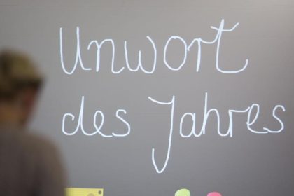 „Corona-Pandemie“ ist Wort des Jahres 2020 – Favoriten für Unwort: „Covidioten“, „Systemrelevant“ und „Wirrologen“