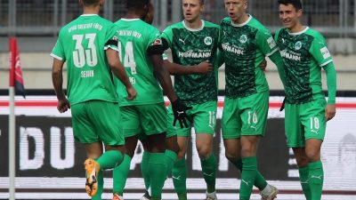HSV verliert Tabellenführung – Fürth neuer Spitzenreiter