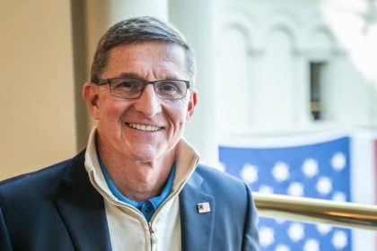 Exklusiv – Gen. Michael Flynn: „Der tiefe Staat hat mich sechs Fuß unter der Erde begraben“