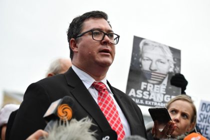 Australischer Abgeordneter: „Präsident Trump, bitte begnadigen Sie Assange“