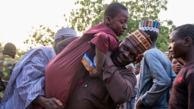 Erneut dutzende Schulkinder in Nigeria entführt – Polizei und Miliz erreichten Freilassung