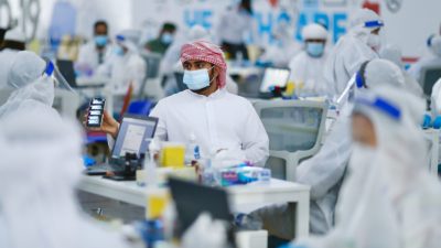 Abu Dhabi beginnt mit Massenimpfungen gegen SARS-CoV-2