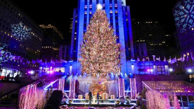Lichter am Rockefeller-Weihnachtsbaum angezündet