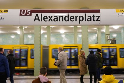 Berlin kündigt harten Lockdown an: „Wie viele Tote sind uns ein Kinobesuch wert?“