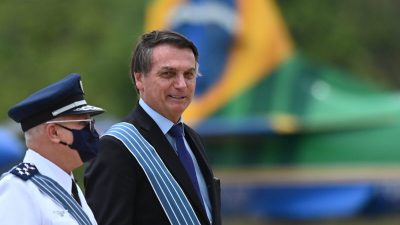 Bolsonaro hält Trump die Treue