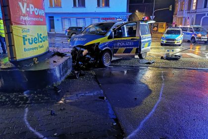 Aachen: Fünf Polizisten bei Zusammenstoß zweier Streifenwagen schwer verletzt