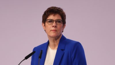 Verteidigungsministerin für deutsches Engagement zur Eindämmung Chinas im Indo-Pazifik