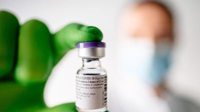Corona-Impfstoffe: Zehntausende Probanden und bislang keine ernsten Nebenwirkungen