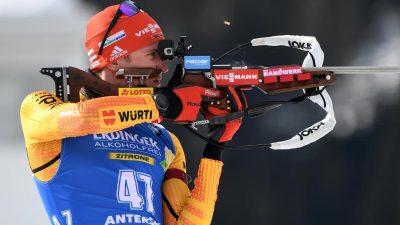 Männer-Staffel beim Biathlon-Weltcup in Finnland Dritter