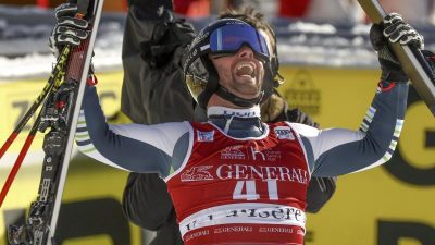 Slowene Cater gewinnt erste Weltcup-Abfahrt der Saison