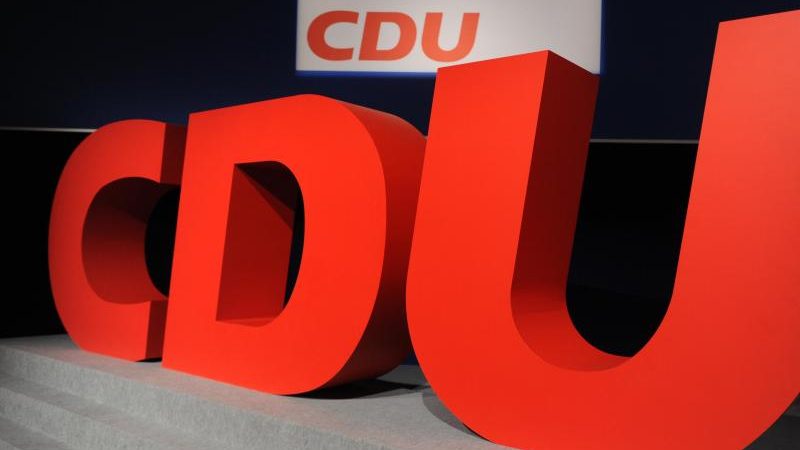 „Freiheit statt Merkel“: CDU-Politiker Hoffmann poltert gegen Drosten und Kanzlerin