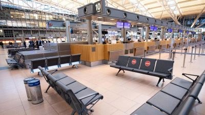 Kaum jemand fliegt: Flughäfen finanziell vor Belastungstest