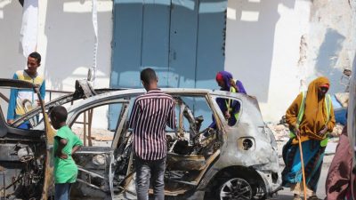 Islamistische Shebab-Miliz greift Hotel in Mogadischu an