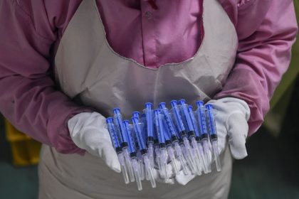 Mega-Impfkampagne in Indien gestartet