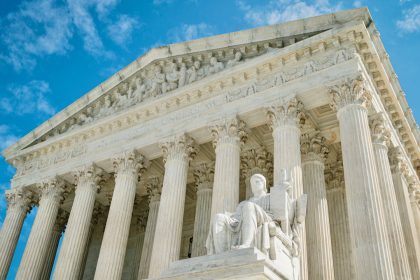 Biden gründet Kommission zur Überprüfung von Reformen des Obersten Gerichtshofs – Will er das Gericht erweitern?