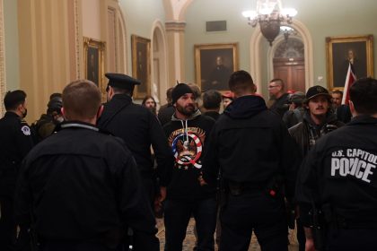 Gesichtserkennungssoftware soll Antifa-Mitglieder identifiziert haben – “Washington Times” zieht Aussage zurück