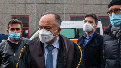 Italienische Polizei zerschlägt Betrügerring der Mafia in Kalabrien – auch zwei Politiker festgenommen