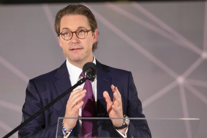 Scheuer will Haushalten mit schlechtem Internet Gutscheine ausstellen