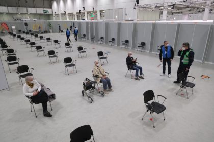 Corona-Lockerungen nicht in Sicht: Ausgangssperre, FFP2-Maskenpflicht und Unternehmenshilfen