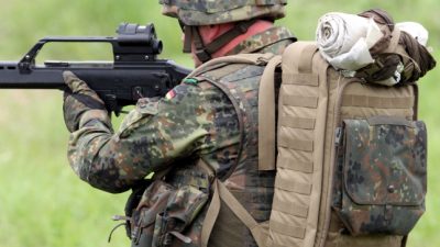 Waffenproduzent Haenel will notfalls über Rechtsweg Sturmgewehr-Großauftrag