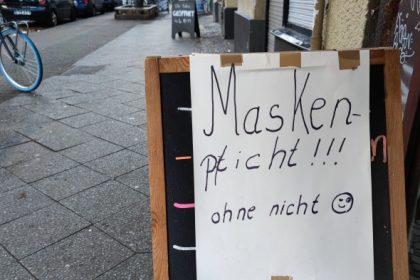 Durchsuchung bei Bodo Schiffmann wegen Attesten zu Umgehung von Maskenpflicht