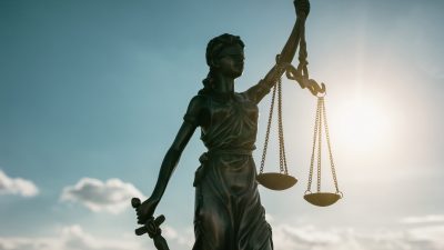 Gegen Corona-Gesetze: „Netzwerk kritischer Richter und Staatsanwälte“ gegründet