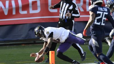 Baltimore Ravens schlagen Tennessee Titans in NFL-Playoffs