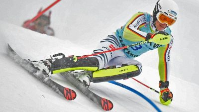 Straßer scheidet beim zweiten Slalom in Flachau aus