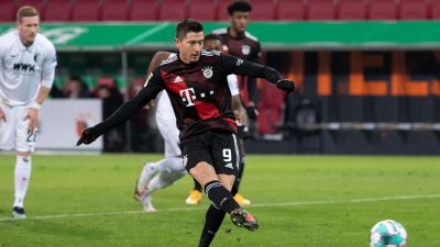 Mit Dusel und dank Lewandowski: Bayern zittert sich zum Sieg