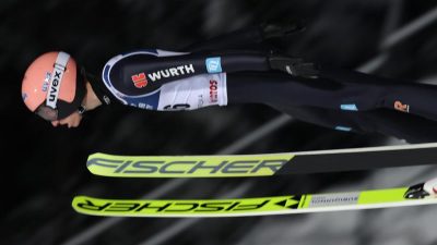 Deutsche Skispringer im Team-Wettbewerb auf Rang drei