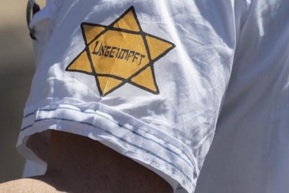 Corona-Proteste: Mehrere Bundesländer gehen verstärkt gegen Nazi-Symbole vor