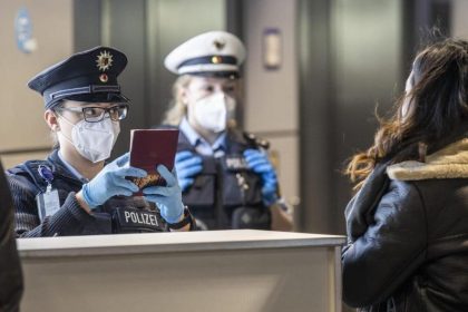 Regierung will Corona-Beschränkungen bei der Einreise vereinfachen