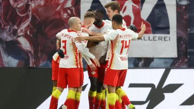 Sieg gegen Leverkusen: Leipzig letzter Bayern-Verfolger